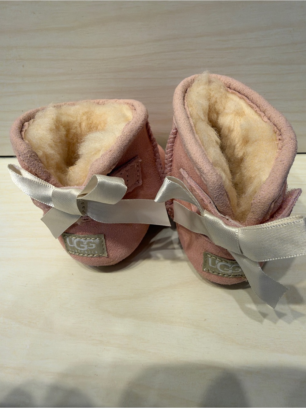 UGG Baby Pink Bow Sheepskin Booties with Ivory Ribbon size 0/1